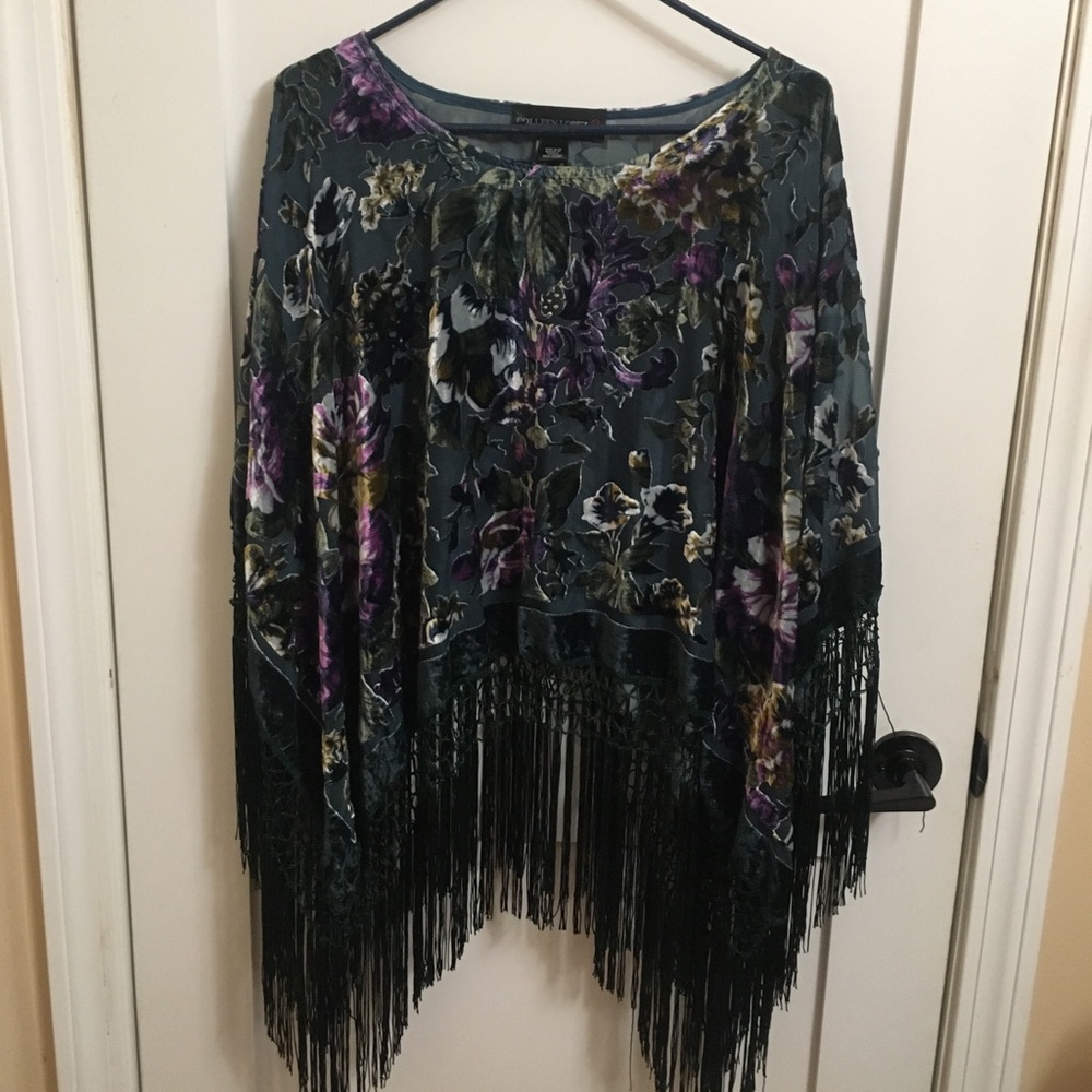 Velvet poncho with fringe